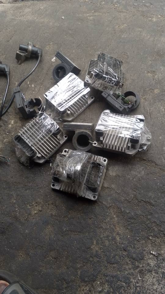 Low Mileage Engine Cylinder Head Assembly - Model #769